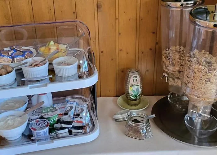 Falkenstein-huetten بيت ضيافة باد سشاندو