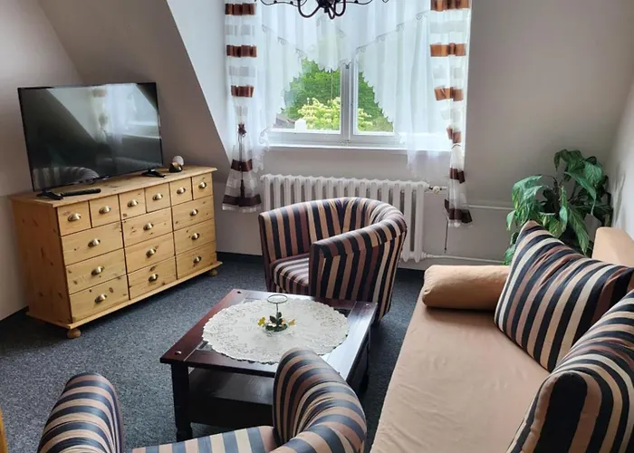 Falkenstein-huetten بيت ضيافة