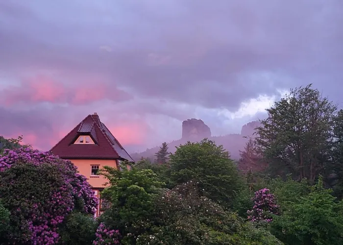 Falkenstein-huetten بيت ضيافة