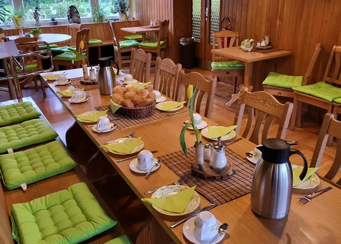 Falkenstein-huetten بيت ضيافة 3*